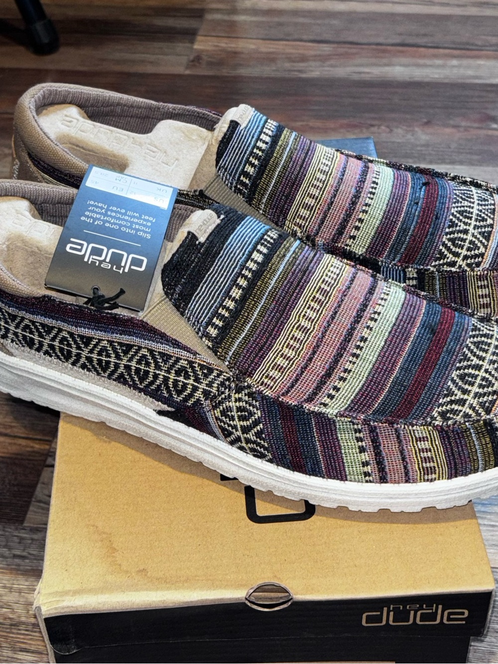 Hey Dude Men’s Thad Loafers Serape Stripe Size 12 New